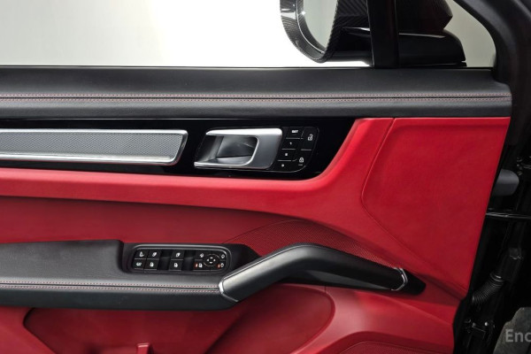 2023 Porsche Cayenne с пробегом 27 857 км