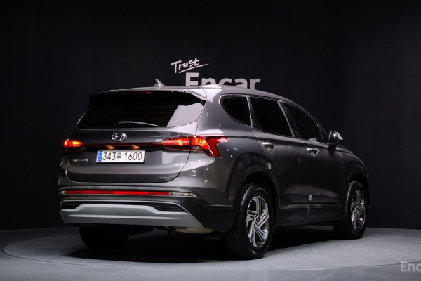 2021 Hyundai Santa Fe с пробегом 54 719 км