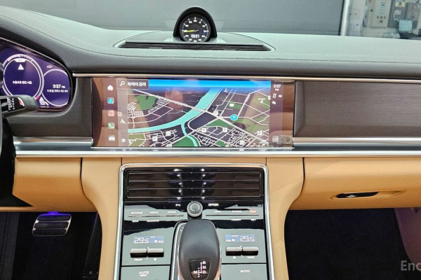 2023 Porsche Panamera с пробегом 9 214 км