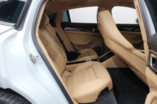 2023 Porsche Panamera с пробегом 34 361 км