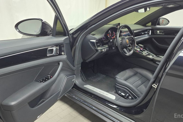 2021 Porsche Panamera с пробегом 73 948 км