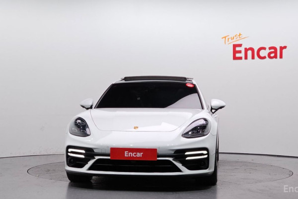 2021 Porsche Panamera с пробегом 105 947 км