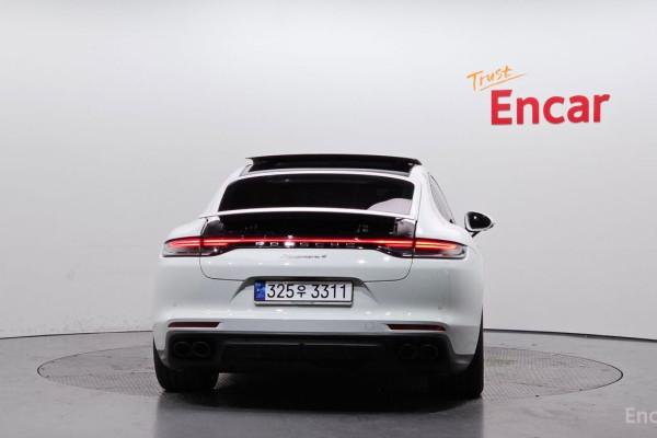 2021 Porsche Panamera с пробегом 105 947 км