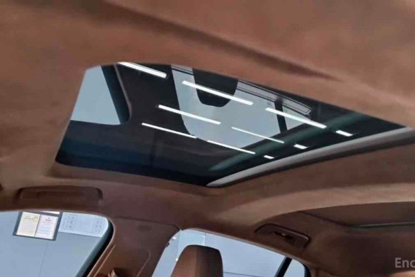 2022 Porsche Panamera с пробегом 25 748 км