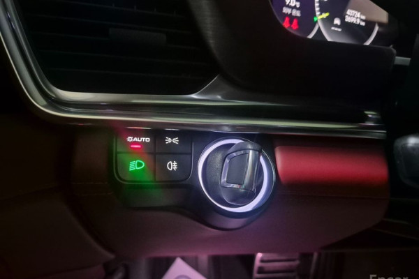 2023 Porsche Panamera с пробегом 43 724 км