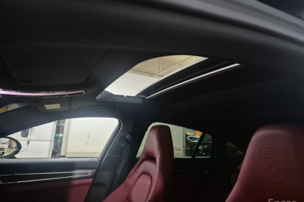 2023 Porsche Panamera с пробегом 43 724 км