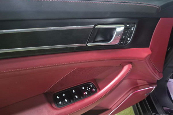 2023 Porsche Panamera с пробегом 43 724 км