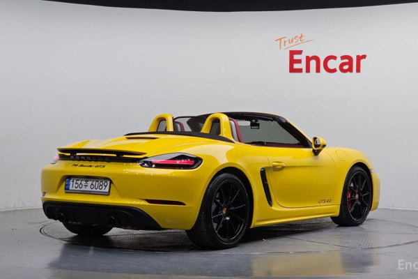 2021 Porsche 718 Spyder с пробегом 10 046 км