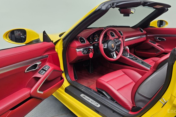 2021 Porsche 718 Spyder с пробегом 10 046 км