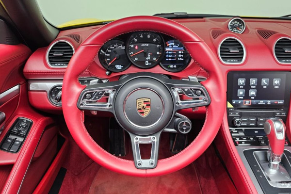 2021 Porsche 718 Spyder с пробегом 10 046 км