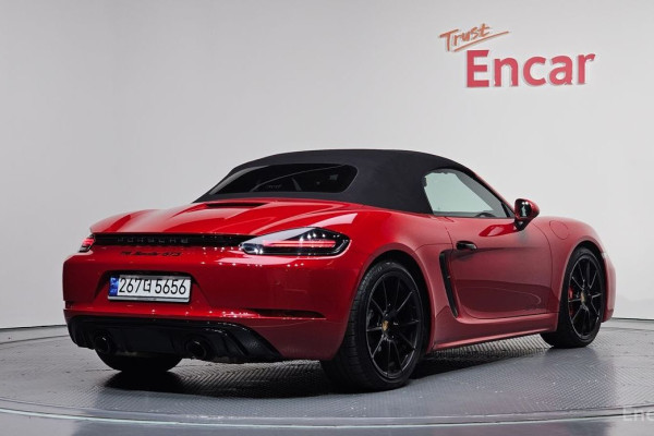 2023 Porsche 718 Spyder с пробегом 27 428 км