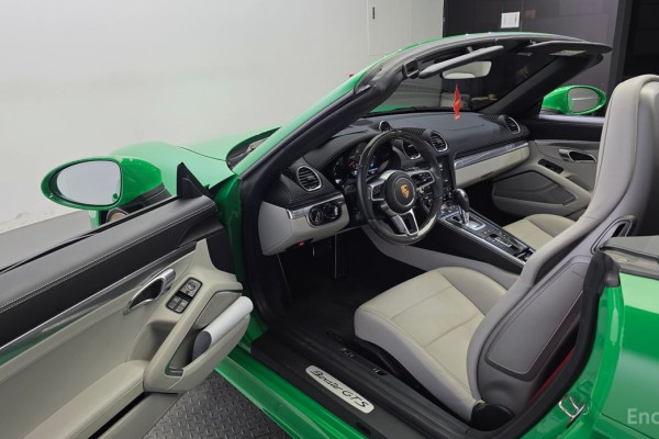 2023 Porsche 718 Spyder с пробегом 26 964 км