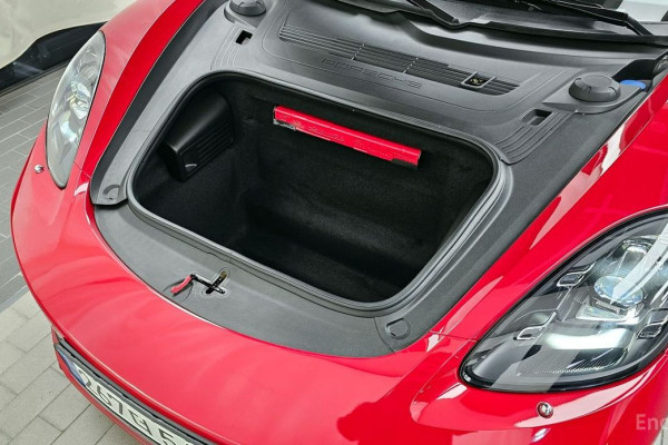 2023 Porsche 718 Spyder с пробегом 27 428 км