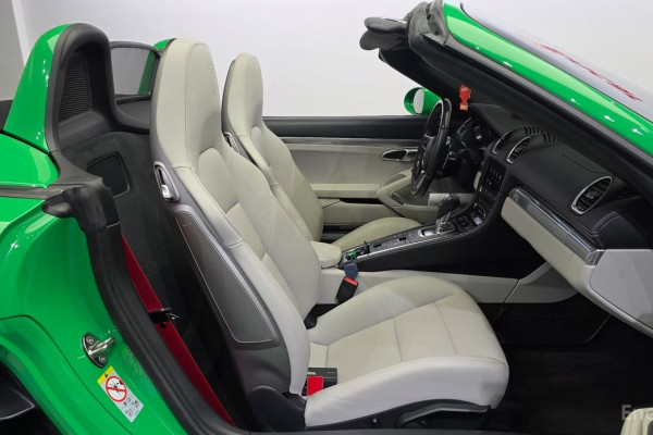 2023 Porsche 718 Spyder с пробегом 26 964 км