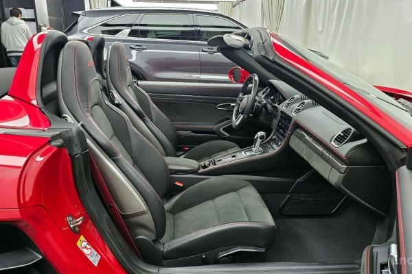 2023 Porsche 718 Spyder с пробегом 27 428 км