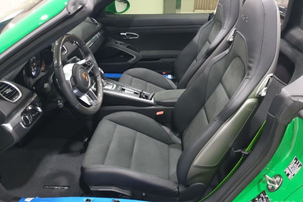 2023 Porsche 718 Spyder с пробегом 1 800 км