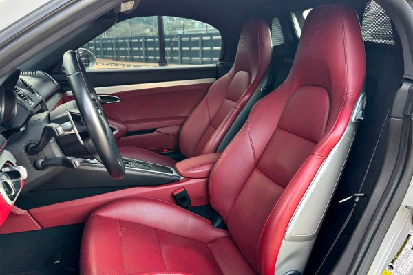 2021 Porsche 718 Spyder с пробегом 33 000 км