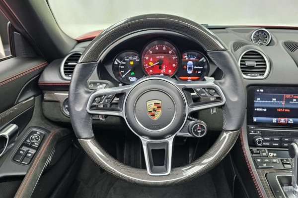 2023 Porsche 718 Spyder с пробегом 27 428 км