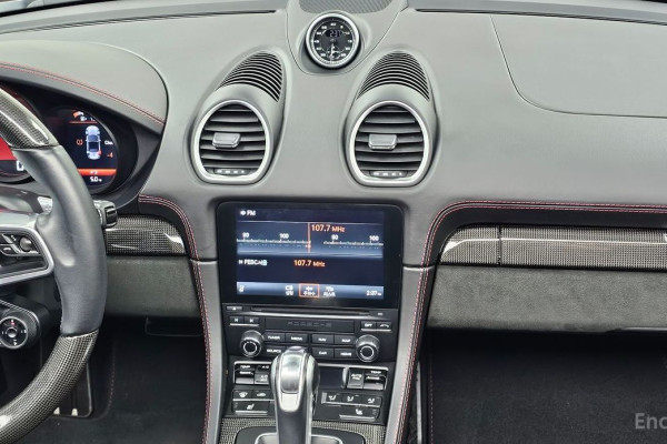 2023 Porsche 718 Spyder с пробегом 27 428 км