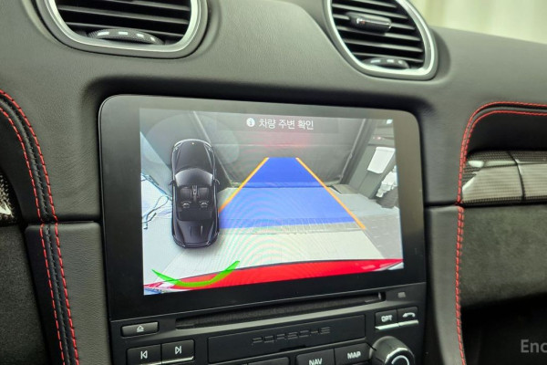 2023 Porsche 718 Spyder с пробегом 27 428 км