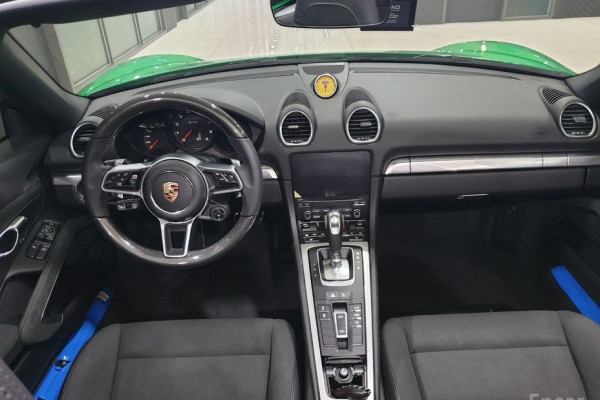 2023 Porsche 718 Spyder с пробегом 1 800 км