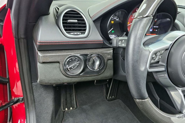 2023 Porsche 718 Spyder с пробегом 27 428 км