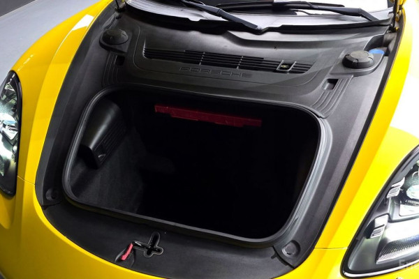 2022 Porsche 718 Spyder с пробегом 23 538 км