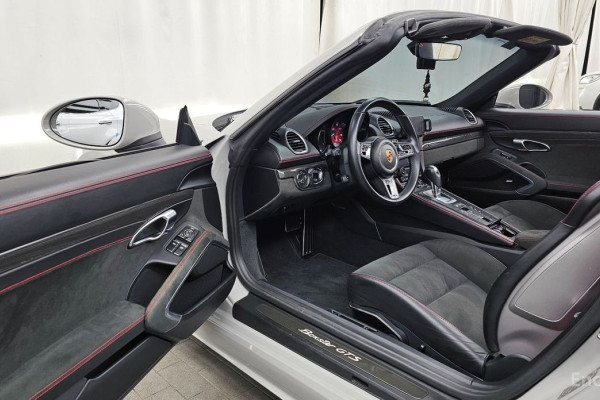 2022 Porsche 718 Spyder с пробегом 33 969 км