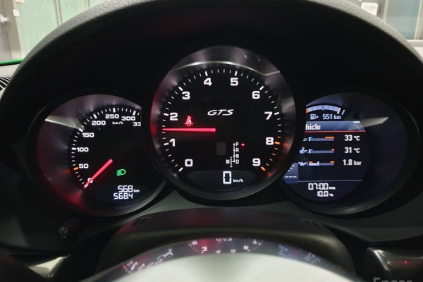 2023 Porsche 718 Spyder с пробегом 1 800 км