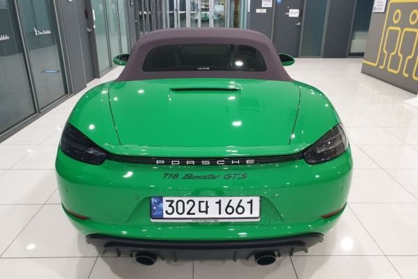 2023 Porsche 718 Spyder с пробегом 1 800 км