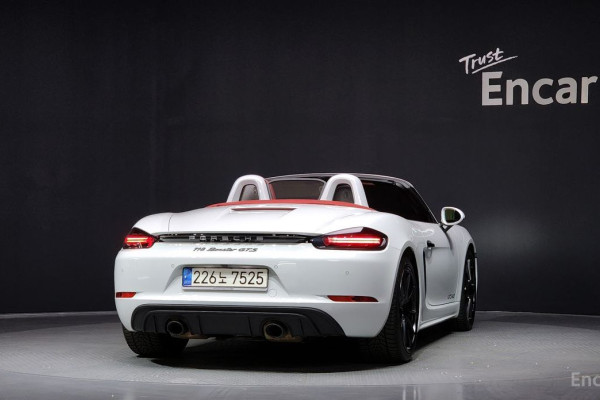 2022 Porsche 718 Spyder с пробегом 18 879 км