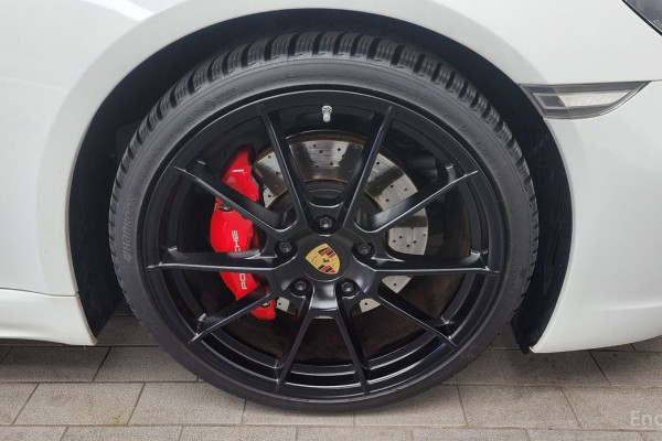 2022 Porsche 718 Spyder с пробегом 18 879 км