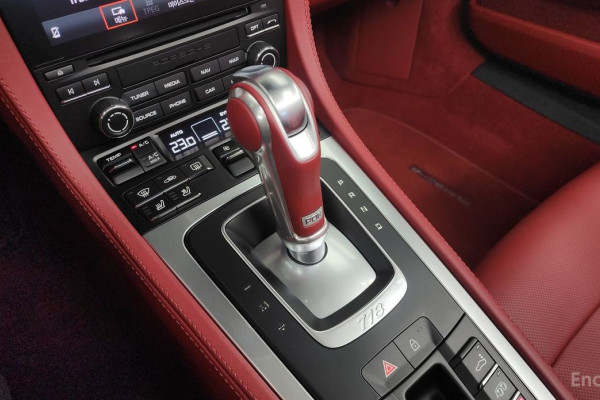 2022 Porsche 718 Spyder с пробегом 18 879 км