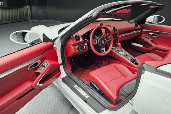 2023 Porsche 718 Spyder с пробегом 10 152 км