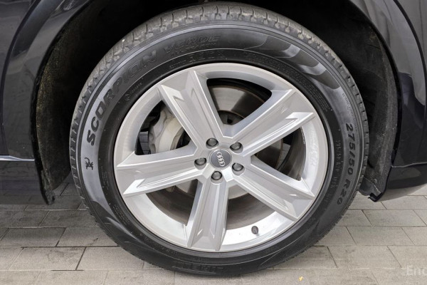 2021 Audi Q8 с пробегом 105 023 км