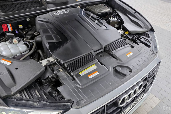 2021 Audi Q8 с пробегом 105 023 км