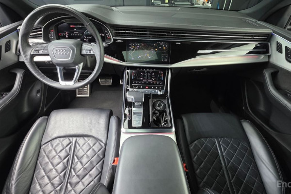 2021 Audi Q8 с пробегом 81 304 км