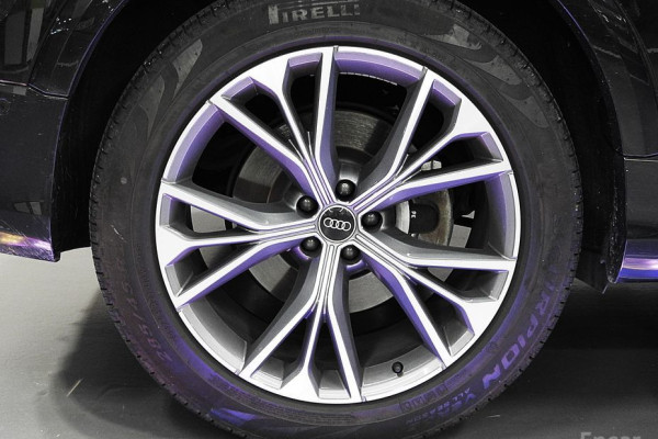 2021 Audi Q8 с пробегом 37 000 км