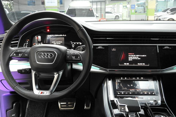 2021 Audi Q8 с пробегом 37 000 км