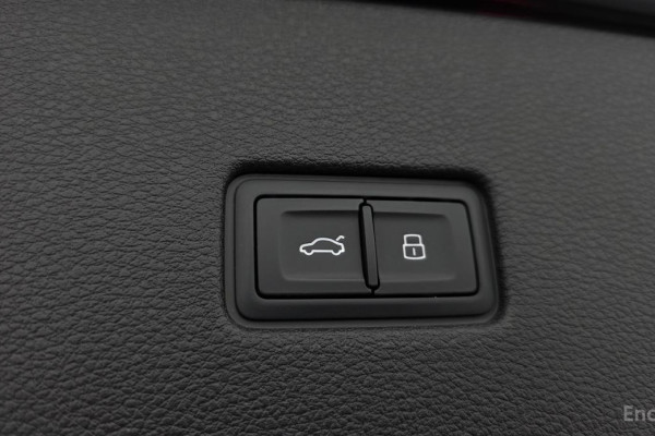 2021 Audi Q8 с пробегом 81 304 км