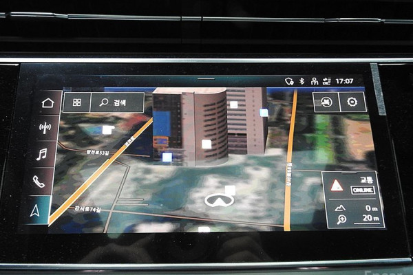 2021 Audi Q8 с пробегом 37 000 км