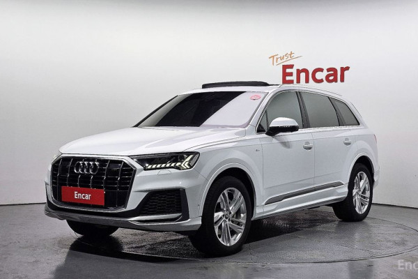 2021 Audi Q7 с пробегом 21 793 км