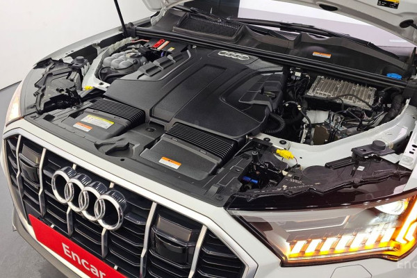 2021 Audi Q7 с пробегом 21 793 км