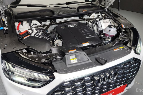 2023 Audi Q5 с пробегом 18 987 км