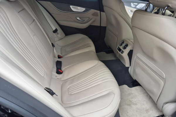 2022 Mercedes-Benz CLS с пробегом 27 000 км