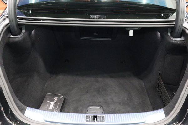 2023 Mercedes-Benz S-Класс с пробегом 14 139 км