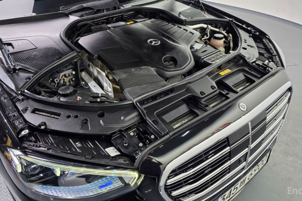 2022 Mercedes-Benz S-Класс с пробегом 45 731 км