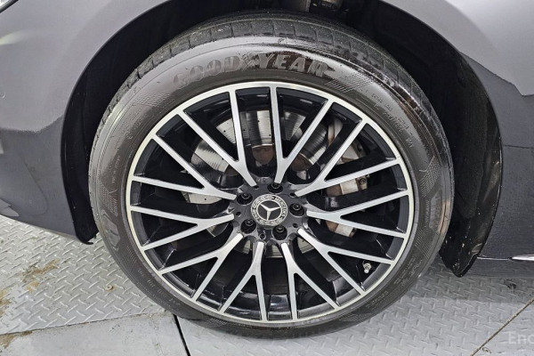 2022 Mercedes-Benz S-Класс с пробегом 61 979 км