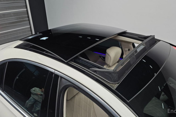 2022 Mercedes-Benz S-Класс с пробегом 15 892 км