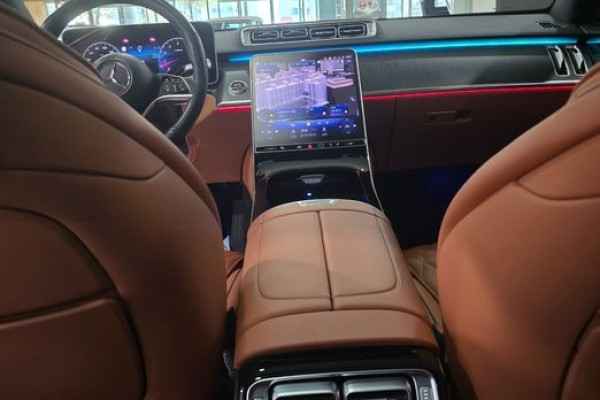 2023 Mercedes-Benz S-Класс с пробегом 49 135 км